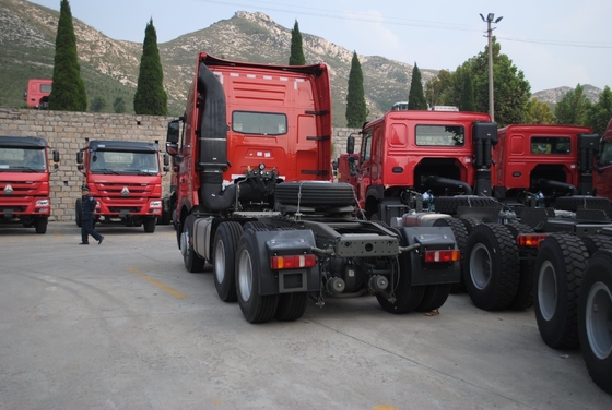 Sichere Zahlungen Sinotruk HOWO 6X4 Traktorfahrzeug 371HP/420HP Schwerlastfahrzeuge aus China