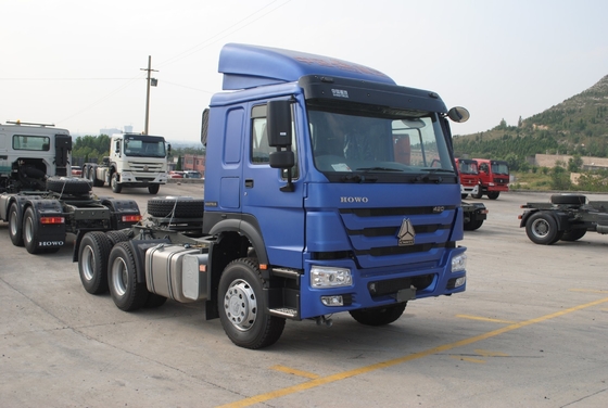 Sichere Zahlungen Sinotruk HOWO 6X4 Traktorfahrzeug 371HP/420HP Schwerlastfahrzeuge aus China