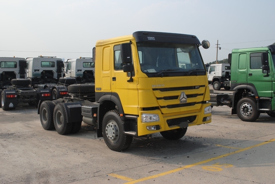 Verkaufen Sie einen Sinotruk-Traktor mit Euro 2 Emissionsstandard 5600x2300x1500