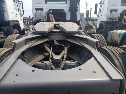 10 Räder Gebraucht Traktor Truck HOWO Truck Head 376-420HP mit Rohrlosen Reifen Design