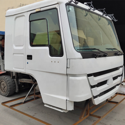 Passgenauer Traktorkopf für Lastkraftwagen der Marke Sinotruk mit elektrischem System und Schwerlastkabine