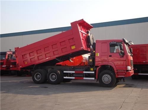 Radiale Reifenkonstruktion 371PS HOWO Tipper Truck für ≤5 Sitzplätze von Sinotruk