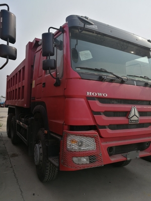 Sinotruk HOWO Mülltransporter Schwerlasttransporter 5800*2300*1500mm mit Verbrauch