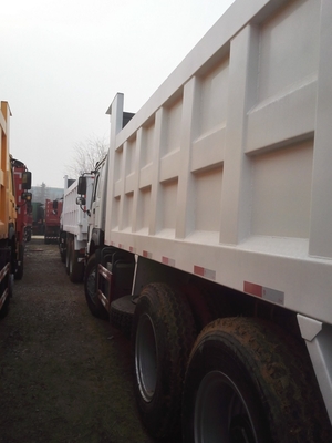 6×4 Antriebsrad Sinotruk HOWO Shancman FAW Mülltransporter Tipper mit hoher Ladekapazität