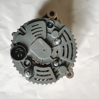 SINOTRUK Schwerlastlastwagenmotor VG1560090012 Teile Alternator Originallastwagen Ersatzteile